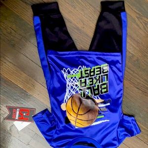 Kids basketball outfit